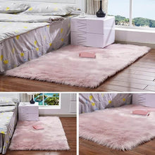 Load image into Gallery viewer, Square fluffy rug
